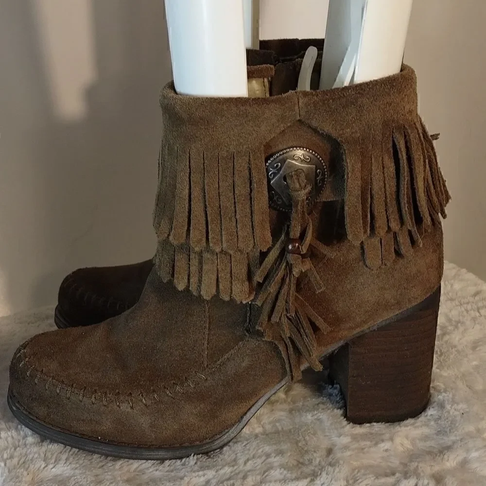 Sbicca Brown Suede Fringe Block Heel Booties